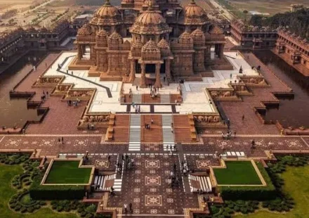 Akshardham Delhi with kids